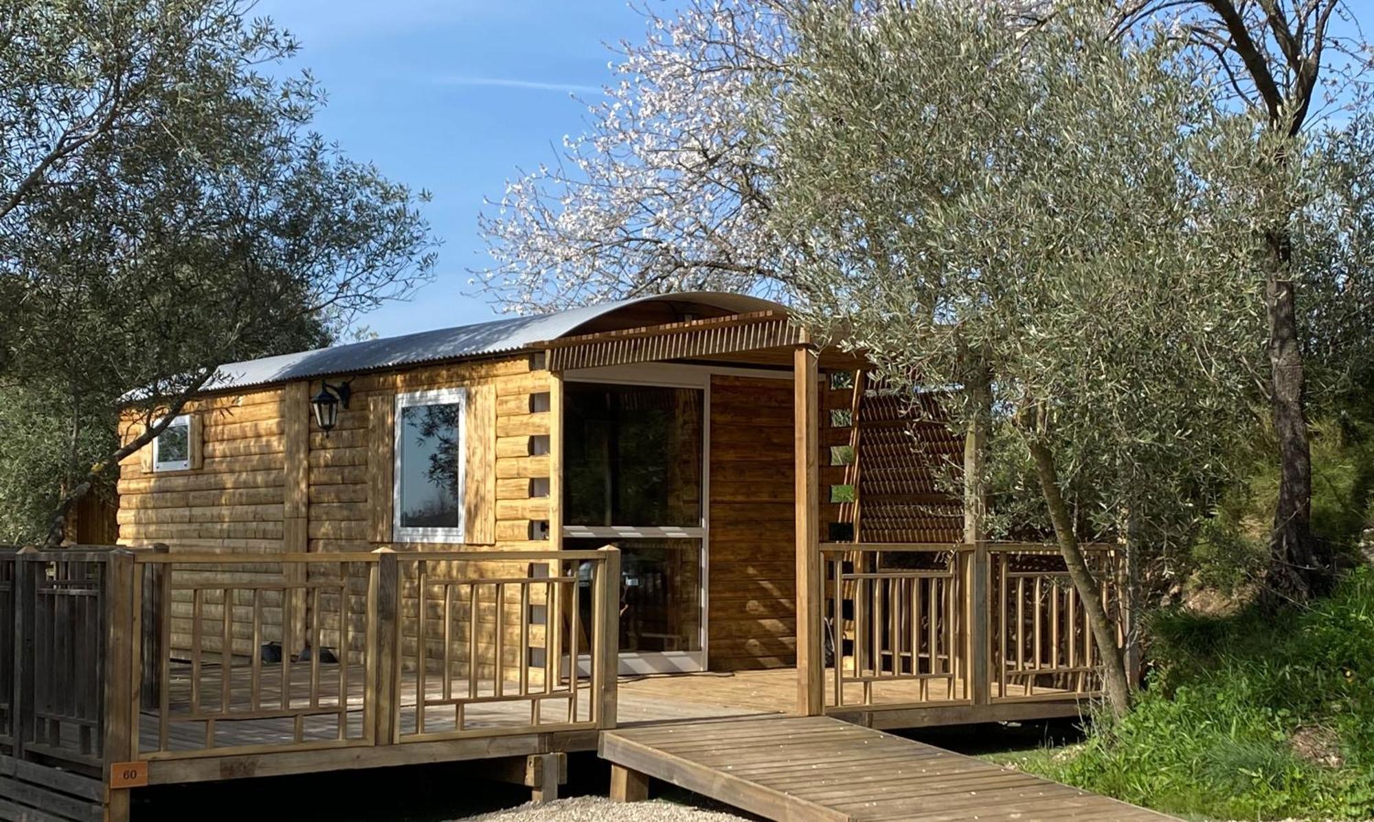 Camping Les Amandiers Castelnau-de-Guers Exteriér fotografie